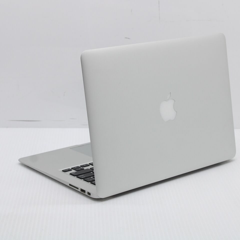 Apple Macbook Air 11" 2015, i5, 8GB RAM, 128GB Refurbished